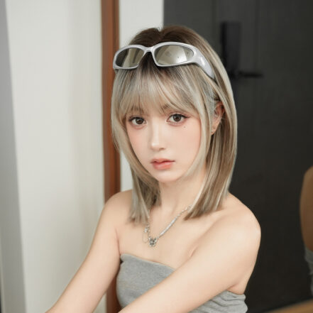 Ainizi 40cm Dark Gray Layered/Ash Blond  Synthetic Hair Wig